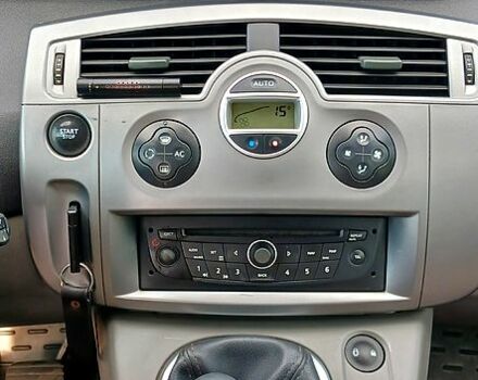 Серый Рено Сценик, объемом двигателя 1.5 л и пробегом 301 тыс. км за 5300 $, фото 6 на Automoto.ua