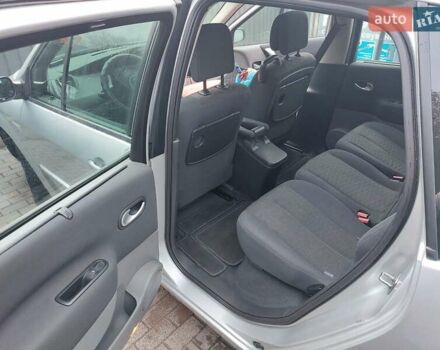 Серый Рено Сценик, объемом двигателя 2 л и пробегом 217 тыс. км за 5700 $, фото 7 на Automoto.ua