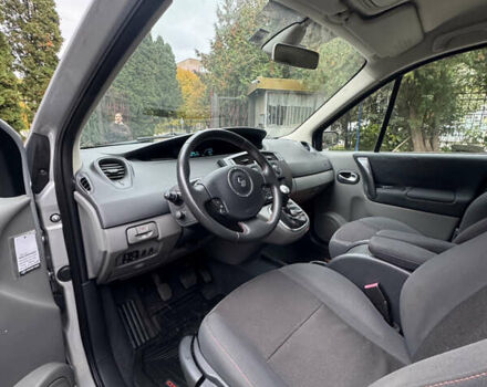 Сірий Рено Сценік, об'ємом двигуна 1.6 л та пробігом 211 тис. км за 6700 $, фото 18 на Automoto.ua