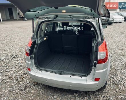 Сірий Рено Сценік, об'ємом двигуна 2 л та пробігом 128 тис. км за 7100 $, фото 31 на Automoto.ua