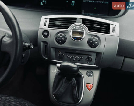 Сірий Рено Сценік, об'ємом двигуна 2 л та пробігом 128 тис. км за 7100 $, фото 14 на Automoto.ua