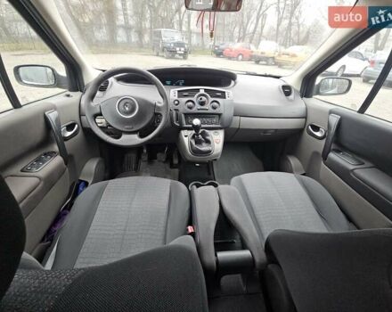 Серый Рено Сценик, объемом двигателя 1.6 л и пробегом 236 тыс. км за 5700 $, фото 12 на Automoto.ua