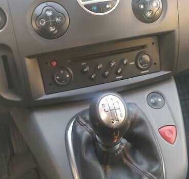 Серый Рено Сценик, объемом двигателя 1.5 л и пробегом 250 тыс. км за 6300 $, фото 13 на Automoto.ua