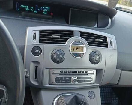 Серый Рено Сценик, объемом двигателя 0 л и пробегом 229 тыс. км за 5750 $, фото 21 на Automoto.ua