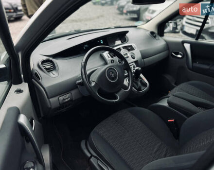 Сірий Рено Сценік, об'ємом двигуна 2 л та пробігом 128 тис. км за 7100 $, фото 10 на Automoto.ua