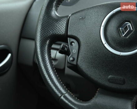 Серый Рено Сценик, объемом двигателя 1.9 л и пробегом 270 тыс. км за 5300 $, фото 42 на Automoto.ua