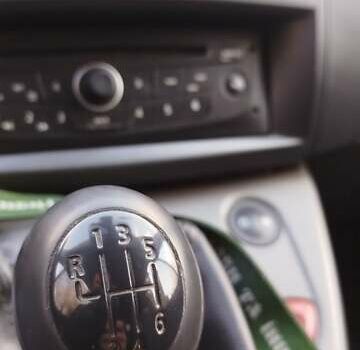 Серый Рено Сценик, объемом двигателя 1.6 л и пробегом 239 тыс. км за 5800 $, фото 10 на Automoto.ua