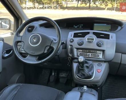 Серый Рено Сценик, объемом двигателя 2 л и пробегом 282 тыс. км за 6990 $, фото 16 на Automoto.ua