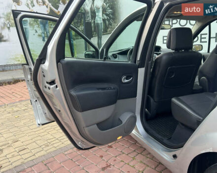 Серый Рено Сценик, объемом двигателя 1.46 л и пробегом 198 тыс. км за 4200 $, фото 18 на Automoto.ua