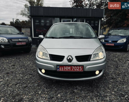 Сірий Рено Сценік, об'ємом двигуна 2 л та пробігом 128 тис. км за 7100 $, фото 1 на Automoto.ua