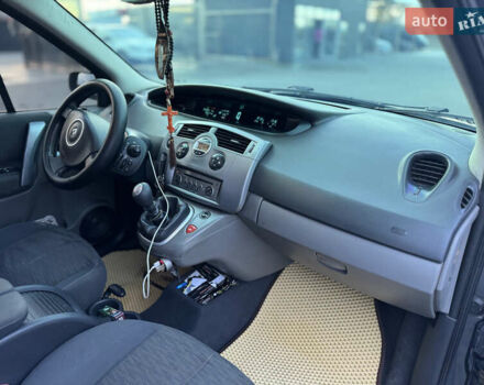 Рено Сценик 2008 в Летичеве на Automoto.ua Серый Рено Сценик, объемом двигателя 1.5 л и пробегом 270 тыс. км за 5299 $, фото 28 на Automoto.ua