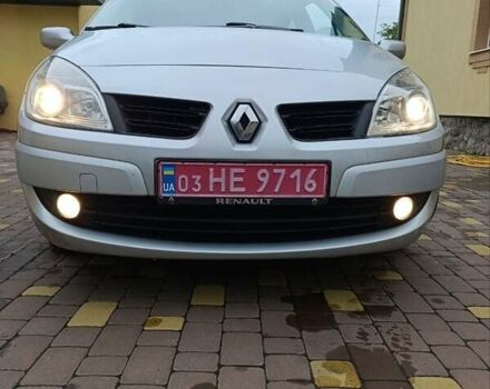 Серый Рено Сценик, объемом двигателя 1.6 л и пробегом 221 тыс. км за 5850 $, фото 1 на Automoto.ua
