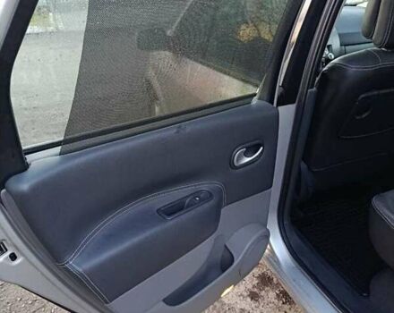 Серый Рено Сценик, объемом двигателя 0 л и пробегом 229 тыс. км за 5750 $, фото 18 на Automoto.ua