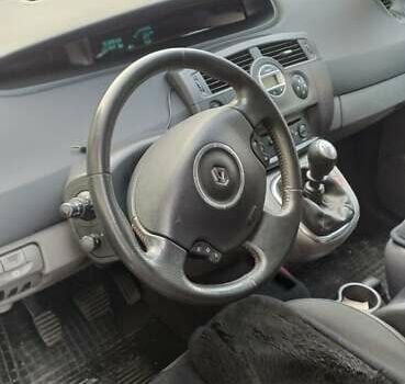 Серый Рено Сценик, объемом двигателя 1.5 л и пробегом 250 тыс. км за 6300 $, фото 7 на Automoto.ua