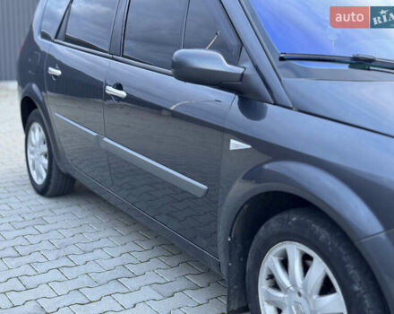 Рено Сценик 2008 в Летичеве на Automoto.ua Серый Рено Сценик, объемом двигателя 1.5 л и пробегом 270 тыс. км за 5299 $, фото 22 на Automoto.ua