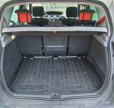 Серый Рено Сценик, объемом двигателя 1.5 л и пробегом 250 тыс. км за 6300 $, фото 9 на Automoto.ua