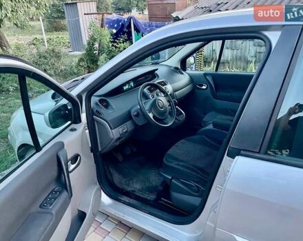 Сірий Рено Сценік, об'ємом двигуна 1.6 л та пробігом 225 тис. км за 4200 $, фото 2 на Automoto.ua