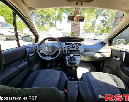 Серый Рено Сценик, объемом двигателя 1.6 л и пробегом 236 тыс. км за 5800 $, фото 3 на Automoto.ua