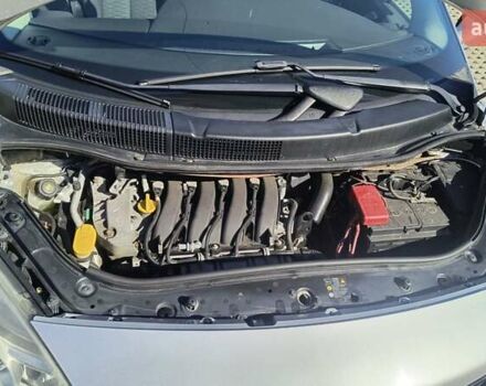 Рено Сценик 2008 в Нежине на Automoto.ua Серый Рено Сценик, объемом двигателя 2 л и пробегом 244 тыс. км за 5800 $, фото 5 на Automoto.ua