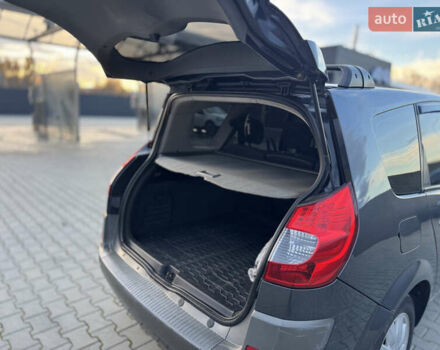 Рено Сценик 2008 в Летичеве на Automoto.ua Серый Рено Сценик, объемом двигателя 1.5 л и пробегом 270 тыс. км за 5299 $, фото 27 на Automoto.ua