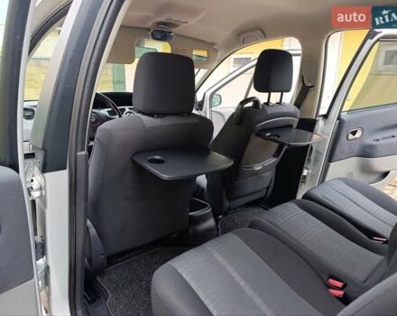 Серый Рено Сценик, объемом двигателя 1.6 л и пробегом 221 тыс. км за 5850 $, фото 16 на Automoto.ua