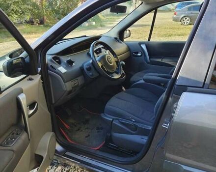 Серый Рено Сценик, объемом двигателя 1.46 л и пробегом 237 тыс. км за 5555 $, фото 4 на Automoto.ua