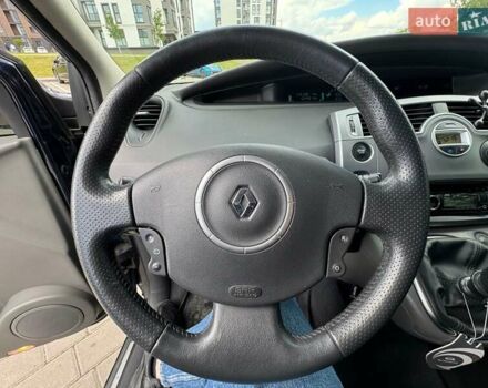Серый Рено Сценик, объемом двигателя 2 л и пробегом 174 тыс. км за 5750 $, фото 12 на Automoto.ua