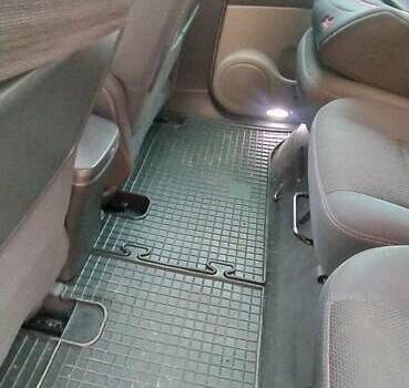 Серый Рено Сценик, объемом двигателя 1.5 л и пробегом 250 тыс. км за 6300 $, фото 6 на Automoto.ua