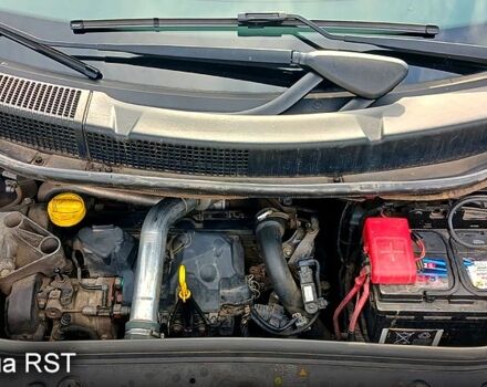 Серый Рено Сценик, объемом двигателя 1.5 л и пробегом 301 тыс. км за 5300 $, фото 8 на Automoto.ua