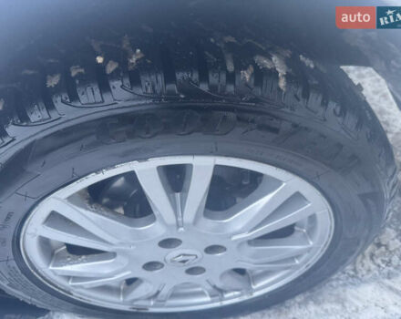 Сірий Рено Сценік, об'ємом двигуна 1.6 л та пробігом 255 тис. км за 5600 $, фото 18 на Automoto.ua