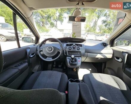 Сірий Рено Сценік, об'ємом двигуна 1.6 л та пробігом 236 тис. км за 5800 $, фото 7 на Automoto.ua