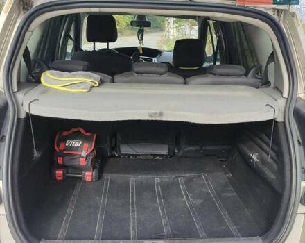 Сірий Рено Сценік, об'ємом двигуна 1.6 л та пробігом 230 тис. км за 4300 $, фото 5 на Automoto.ua