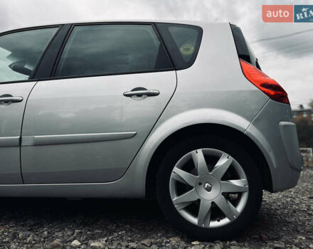 Сірий Рено Сценік, об'ємом двигуна 2 л та пробігом 128 тис. км за 7100 $, фото 21 на Automoto.ua