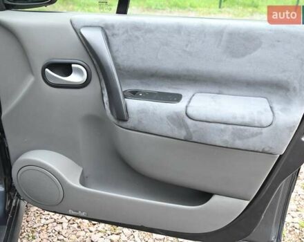 Серый Рено Сценик, объемом двигателя 1.9 л и пробегом 270 тыс. км за 5300 $, фото 44 на Automoto.ua