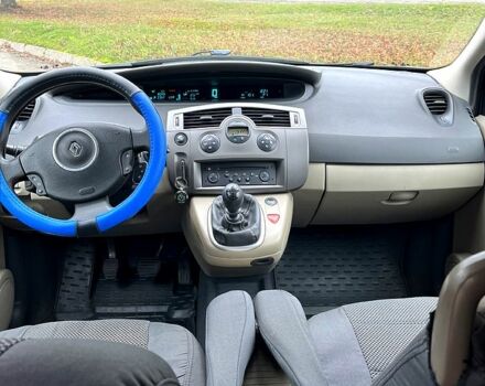 Серый Рено Сценик, объемом двигателя 1.5 л и пробегом 280 тыс. км за 4750 $, фото 6 на Automoto.ua