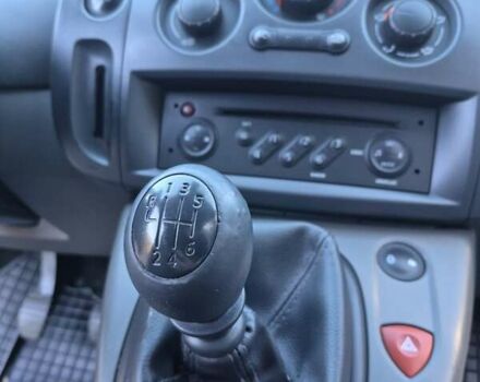 Серый Рено Сценик, объемом двигателя 1.6 л и пробегом 158 тыс. км за 5600 $, фото 22 на Automoto.ua