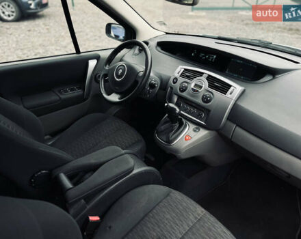 Сірий Рено Сценік, об'ємом двигуна 2 л та пробігом 128 тис. км за 7100 $, фото 6 на Automoto.ua