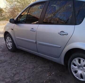 Серый Рено Сценик, объемом двигателя 1.6 л и пробегом 239 тыс. км за 5800 $, фото 9 на Automoto.ua