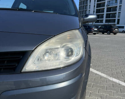 Серый Рено Сценик, объемом двигателя 1.6 л и пробегом 260 тыс. км за 5500 $, фото 9 на Automoto.ua