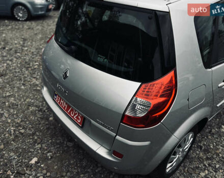 Сірий Рено Сценік, об'ємом двигуна 2 л та пробігом 128 тис. км за 7100 $, фото 32 на Automoto.ua