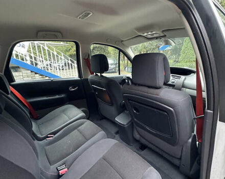 Сірий Рено Сценік, об'ємом двигуна 1.6 л та пробігом 211 тис. км за 6700 $, фото 15 на Automoto.ua