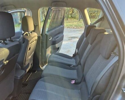 Серый Рено Сценик, объемом двигателя 1.6 л и пробегом 158 тыс. км за 5600 $, фото 26 на Automoto.ua