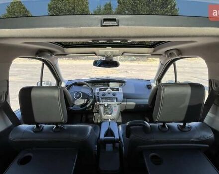 Серый Рено Сценик, объемом двигателя 2 л и пробегом 282 тыс. км за 6990 $, фото 17 на Automoto.ua