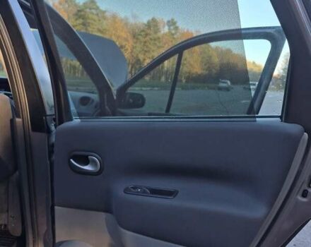 Серый Рено Сценик, объемом двигателя 1.6 л и пробегом 158 тыс. км за 5600 $, фото 31 на Automoto.ua