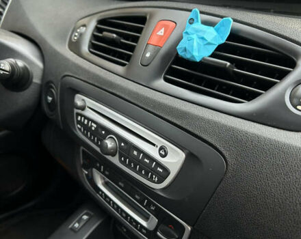 Серый Рено Сценик, объемом двигателя 1.5 л и пробегом 241 тыс. км за 5950 $, фото 13 на Automoto.ua