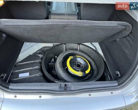 Рено Сценик 2009 в Харькове на Automoto.ua Серый Рено Сценик, объемом двигателя 0 л и пробегом 239 тыс. км за 6800 $, фото 9 на Automoto.ua