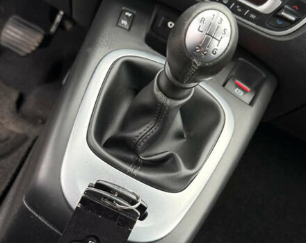 Серый Рено Сценик, объемом двигателя 1.6 л и пробегом 196 тыс. км за 6700 $, фото 60 на Automoto.ua