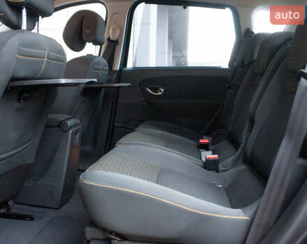 Серый Рено Сценик, объемом двигателя 2 л и пробегом 130 тыс. км за 8200 $, фото 13 на Automoto.ua