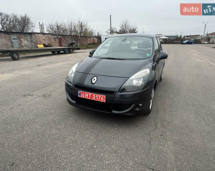 Серый Рено Сценик, объемом двигателя 1.6 л и пробегом 218 тыс. км за 7800 $, фото 18 на Automoto.ua