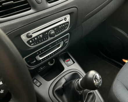 Серый Рено Сценик, объемом двигателя 1.5 л и пробегом 241 тыс. км за 5950 $, фото 11 на Automoto.ua